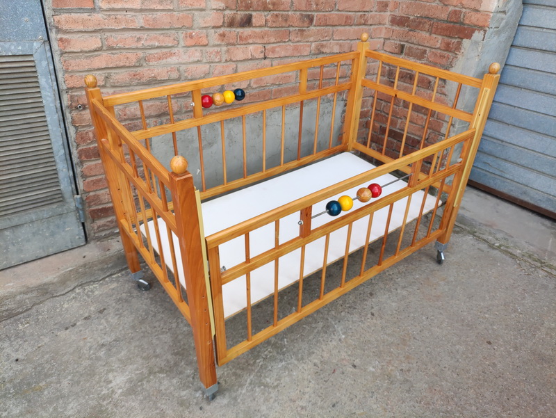 cuna bebe cama infantil 4ruedas madera 110x60 91x126x66 1u